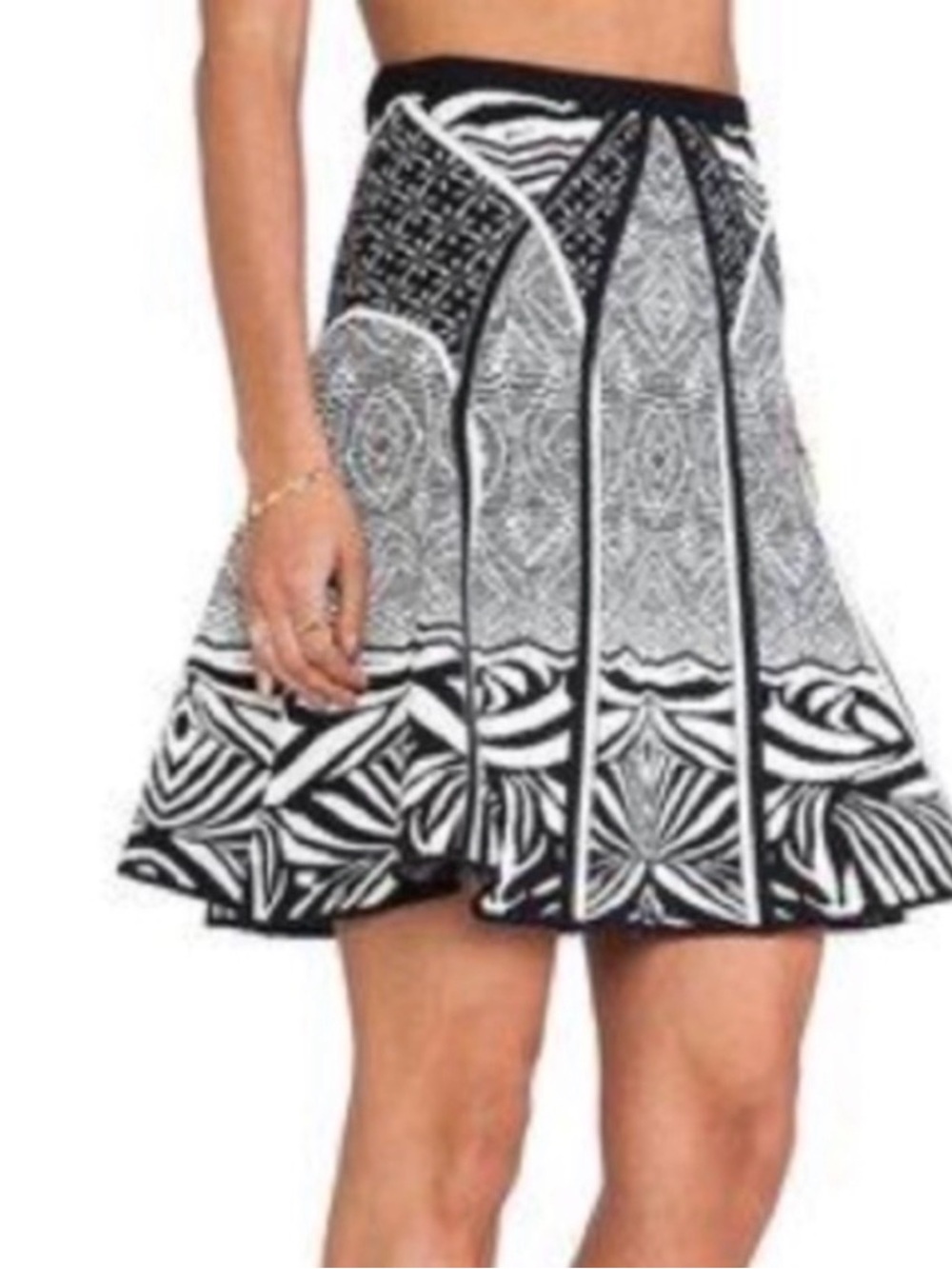 Diane Von Furstenberg Samara Skirt in Zebra Tattoo. Size Small